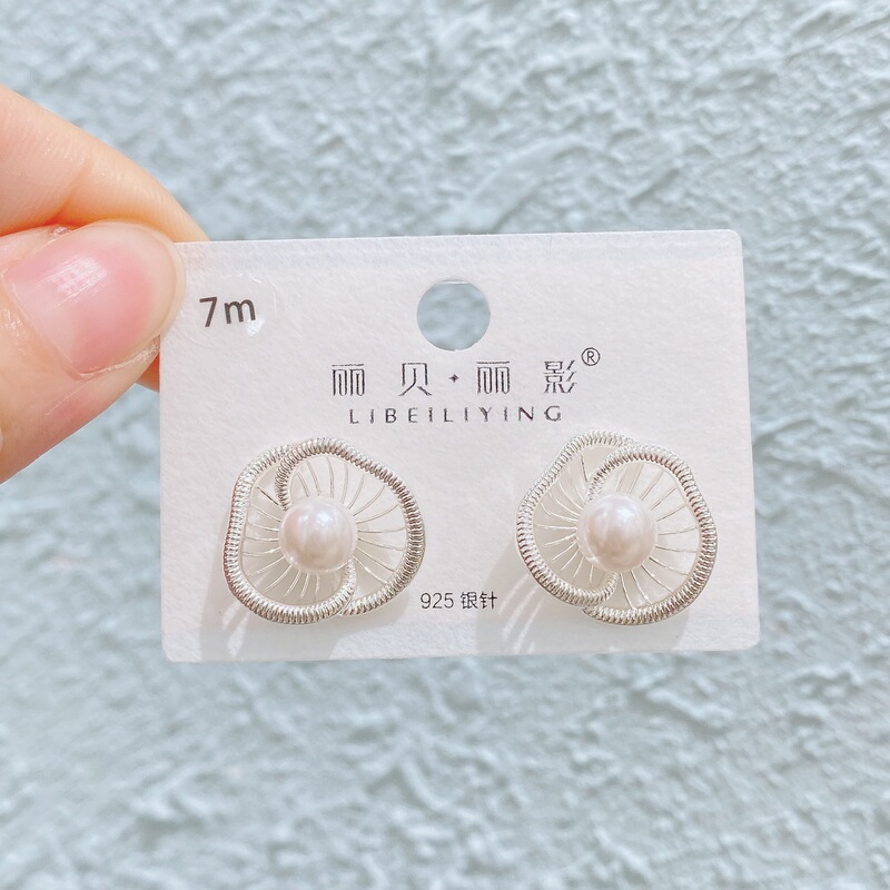 Liyin/Libeliying 金メッキシリーズフラワーインレイ多用途高品質気質トレンディファッション絶妙なイヤリング|undefined