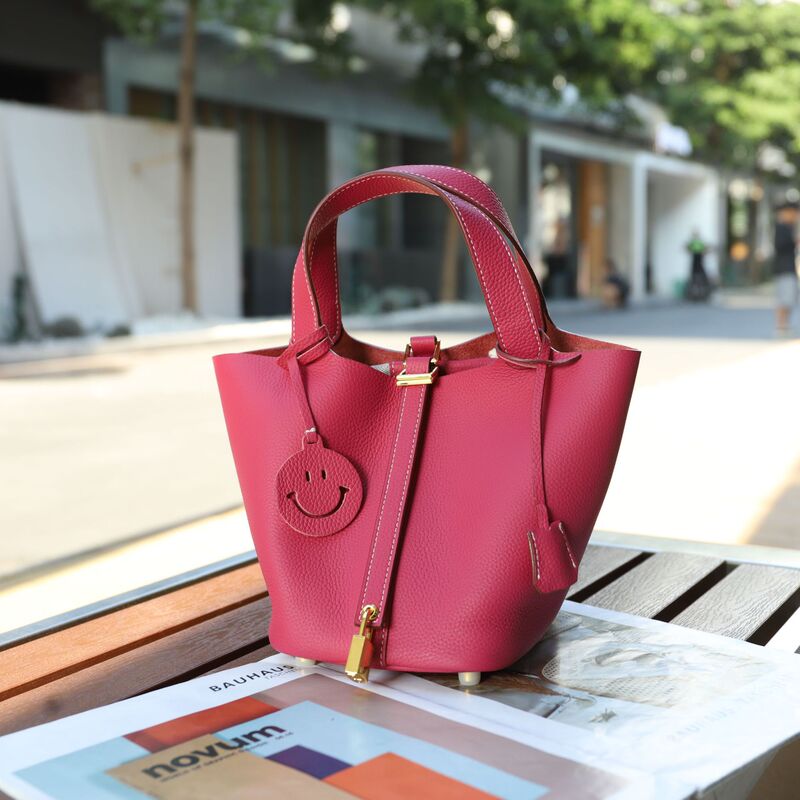 2025 New Top Layer Cowhide Genuine Leather Women's Bag Vegetable Basket Bag Portable Shoulder Bag Litchi Togo Leather Bucket Bag