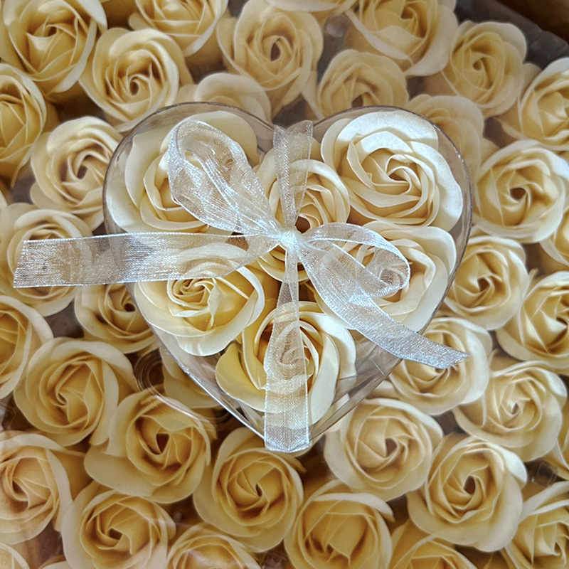 Los fabricantes venden al por mayor 6 cajas de pvc de flores de jabón en forma de corazón