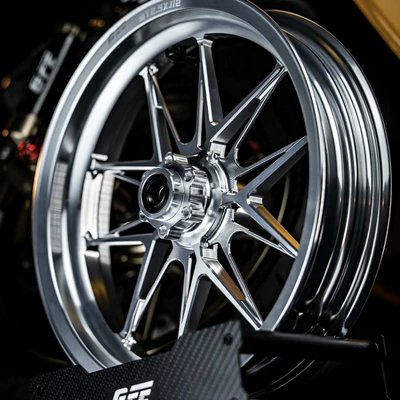 Hub Upgrades to Extreme Core Dual Motorcycle wheel hub