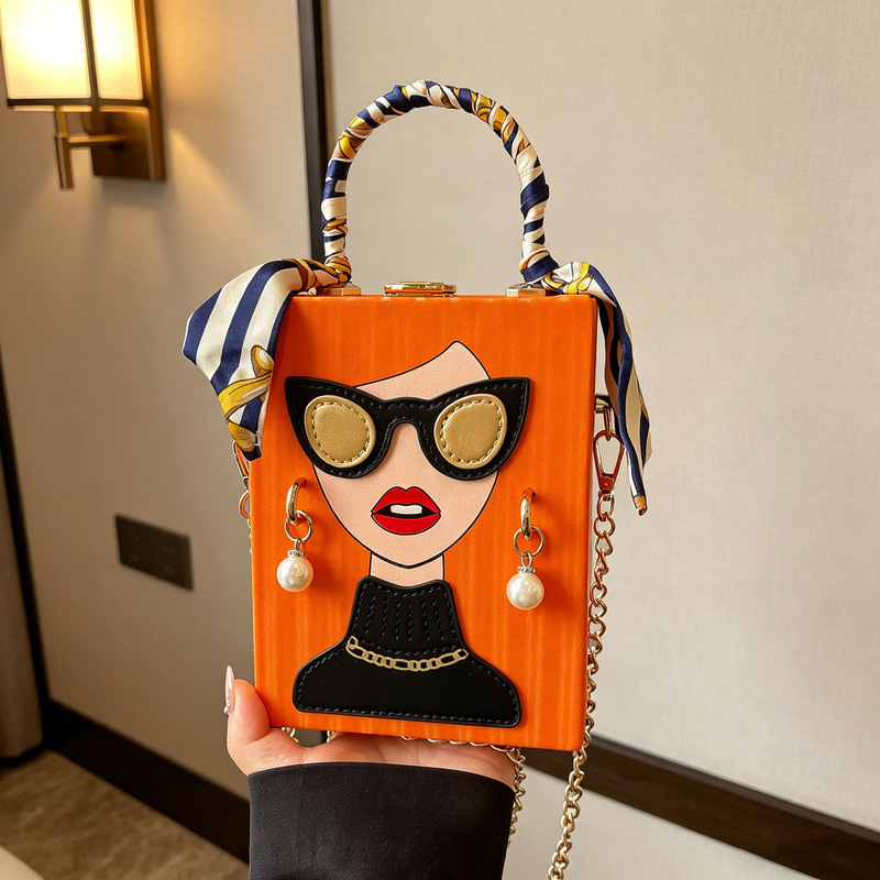 Foreign Trade Bags New Model Box Bag 2026 Creative Niche Graffiti Phone Bag Retro Evening Bag Chain Phone Bag