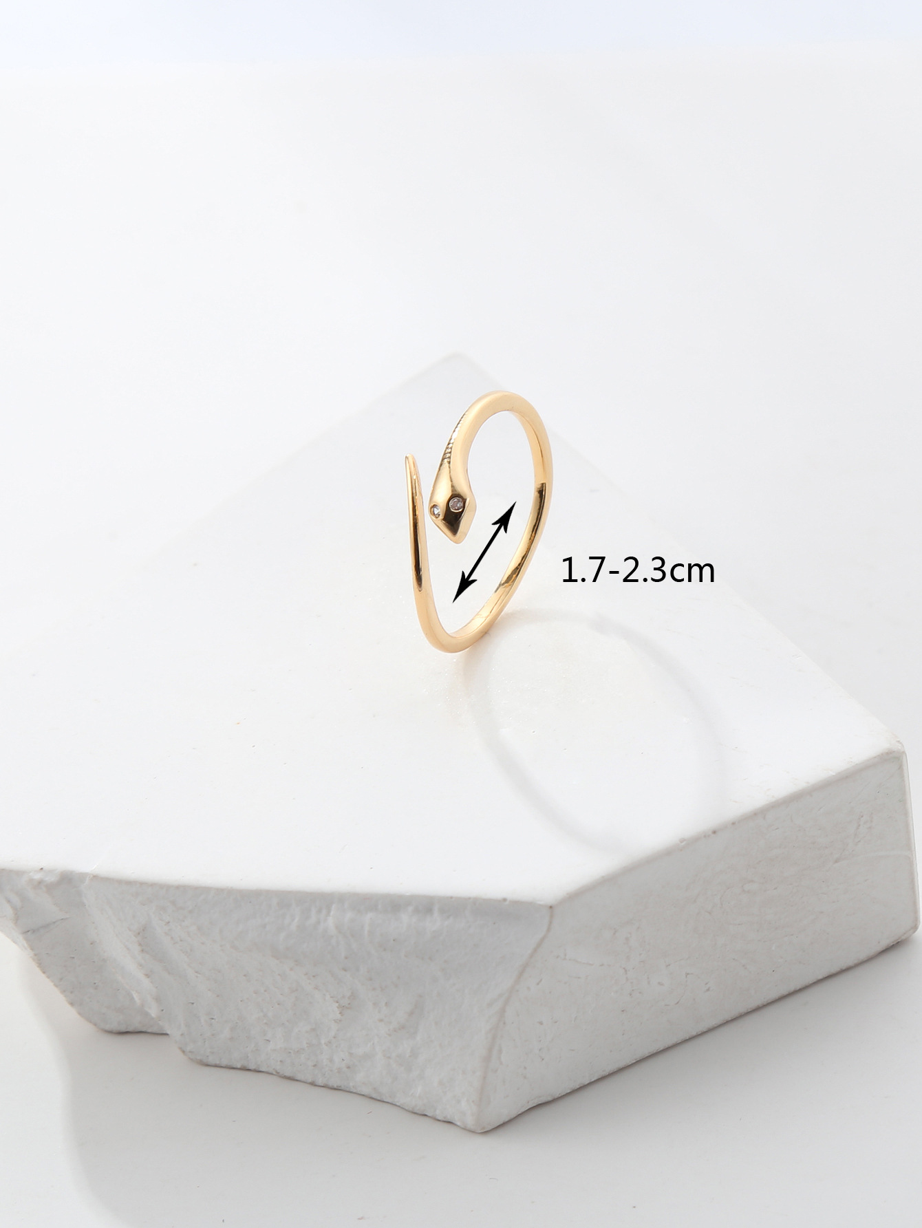 Simple Fashion Plated 18k Gold Snake-shaped Zircon Copper Ring display picture 3