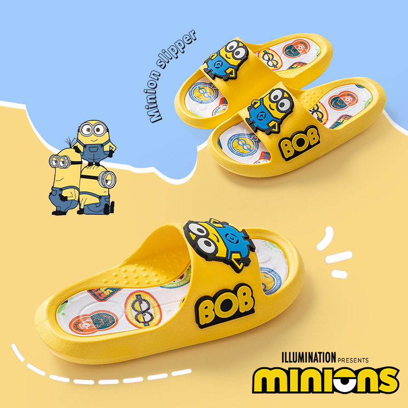 New Cartoon Minions Cute Children's Parent-Child Sandals and Slippers Home and Outdoor Dual-Use Non-Slip Wear-Resistant Slippers New Cartoon Minions Cute Children's Parent-Child Sandals and Slippers Home and Outdoor Dual-Use Non-Slip Wear-Resistant Slippers