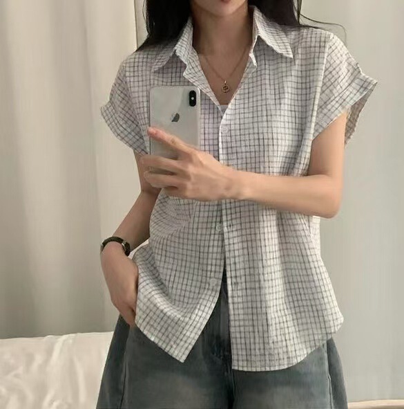 韓国chicファッションファッションファッション婦人服格子シャツ25夏単列ボタンゆるい半袖4色シャツカーディガン|undefined