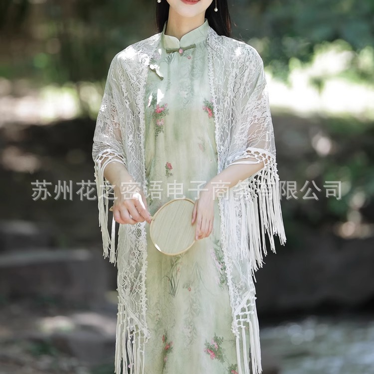 新中式长款开衫防晒衫复古民国风流苏镂空配裙子改良旗袍外搭披肩