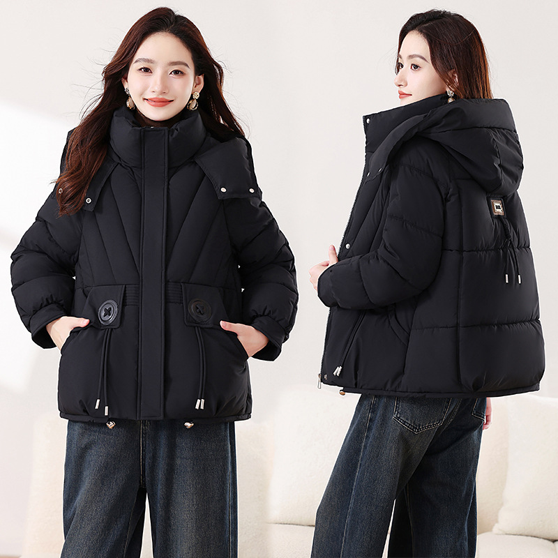 2025 ropa de algodón de pluma de invierno corto de nuevo estilo coreano ropa de mujer casual pan con capuchón abrigo de mujer al por mayor