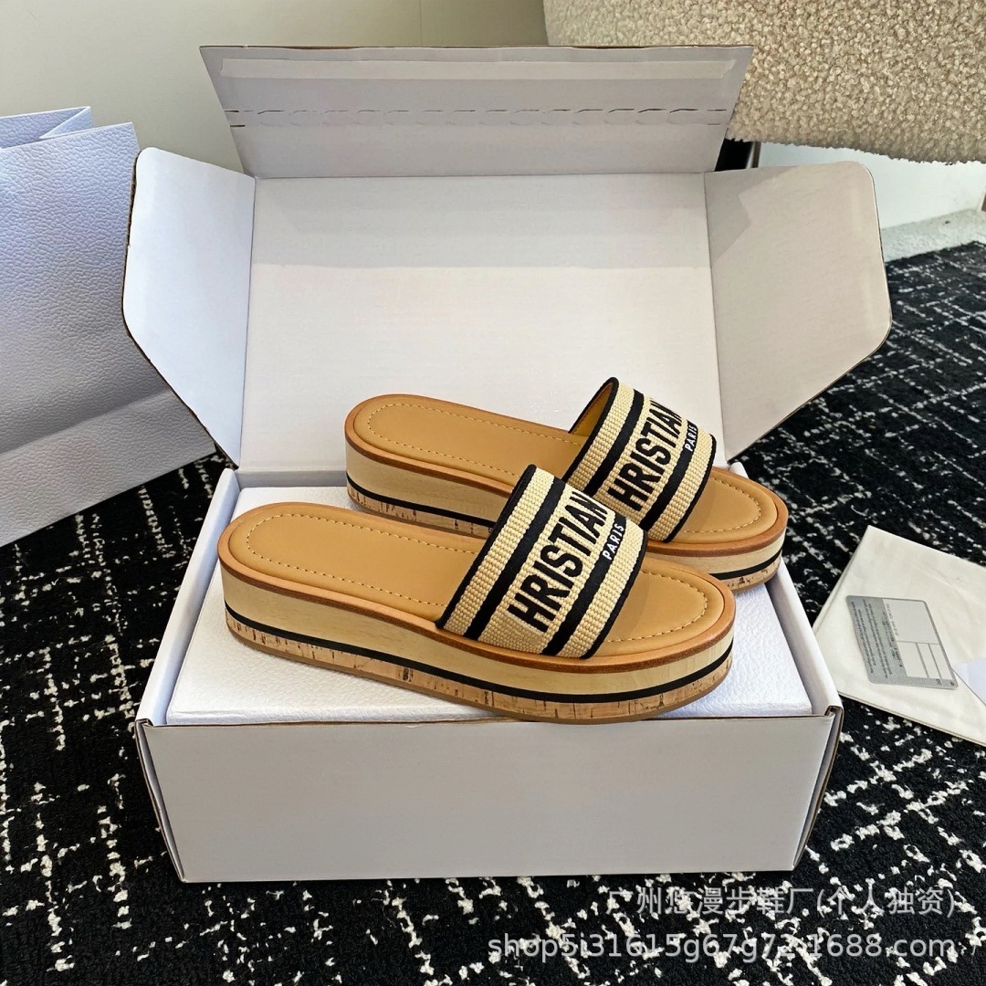 D letras zapatillas para mujeres de verano 2026 cuerdas de cáñamo casuales de fondo grueso versátil altura de playa zapatillas frías