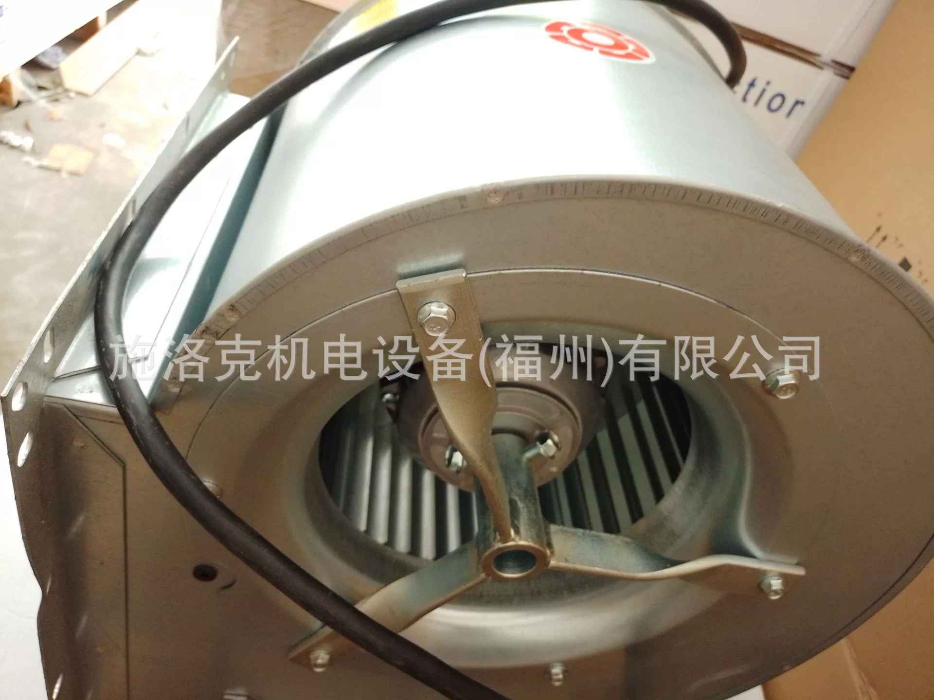 Центробежный вентилятор Rosenberg Lorson DKHR355-4KW.110.4EC инвертор для охлаждения