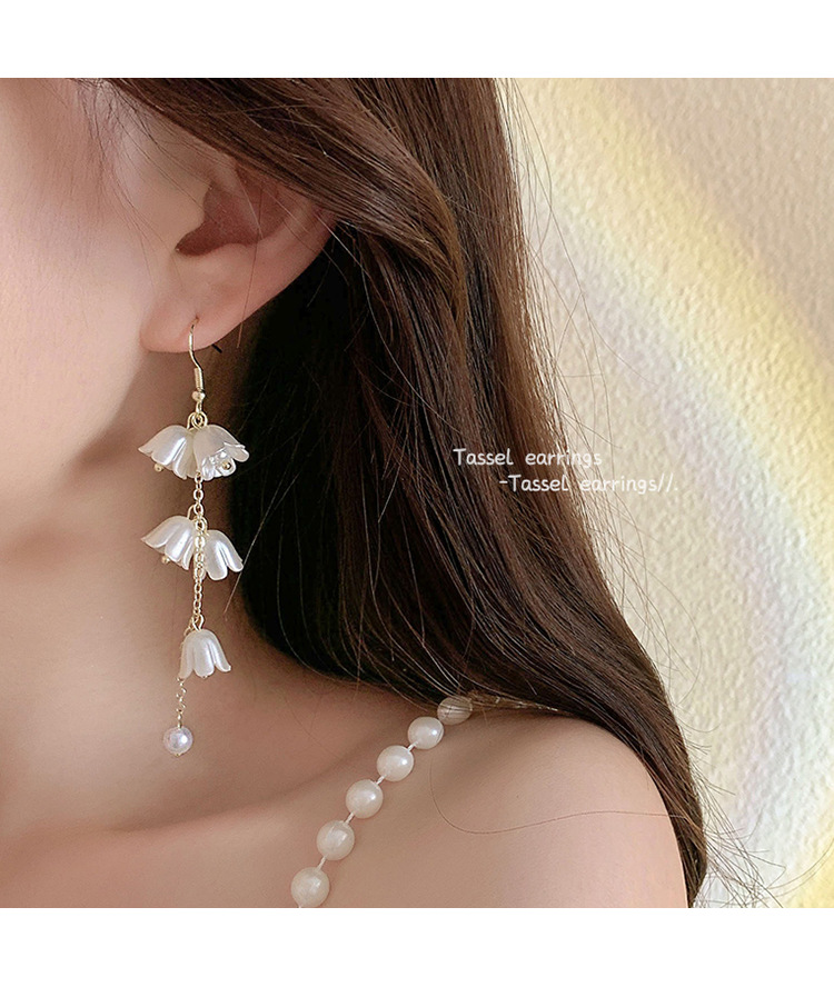 1 Pair Sweet Flower Bow Knot Alloy Beaded Inlay Rhinestones Pearl Women's Drop Earrings display picture 3