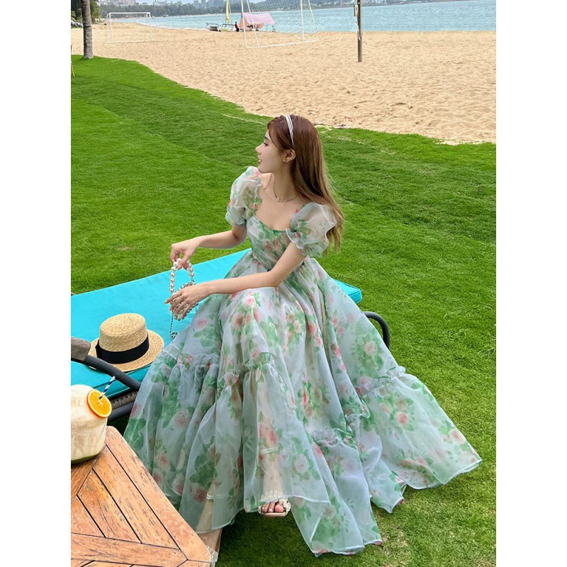 Отдых ветер длинная юбка лес шикарное красивое платье