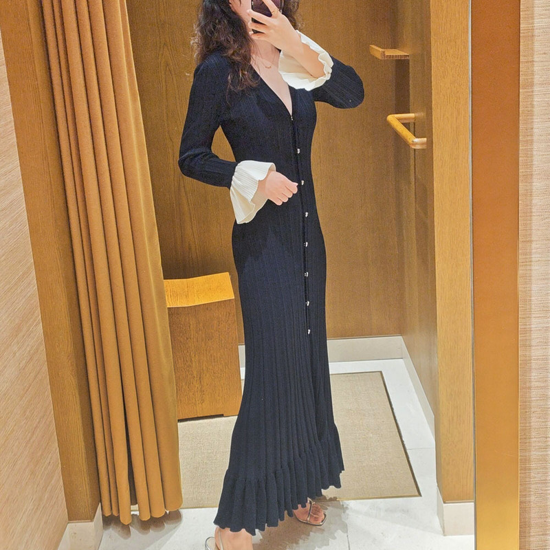 S's Elegant Elegant Classy Women's Clothing 2025 Autum New Elegant Style Trumpet Sleeve Long Knitted Dress for Women S's Elegant Elegant Classy Women's Clothing 2025 Autum New Elegant Style Trumpet Sleeve Long Knitted Dress for Women