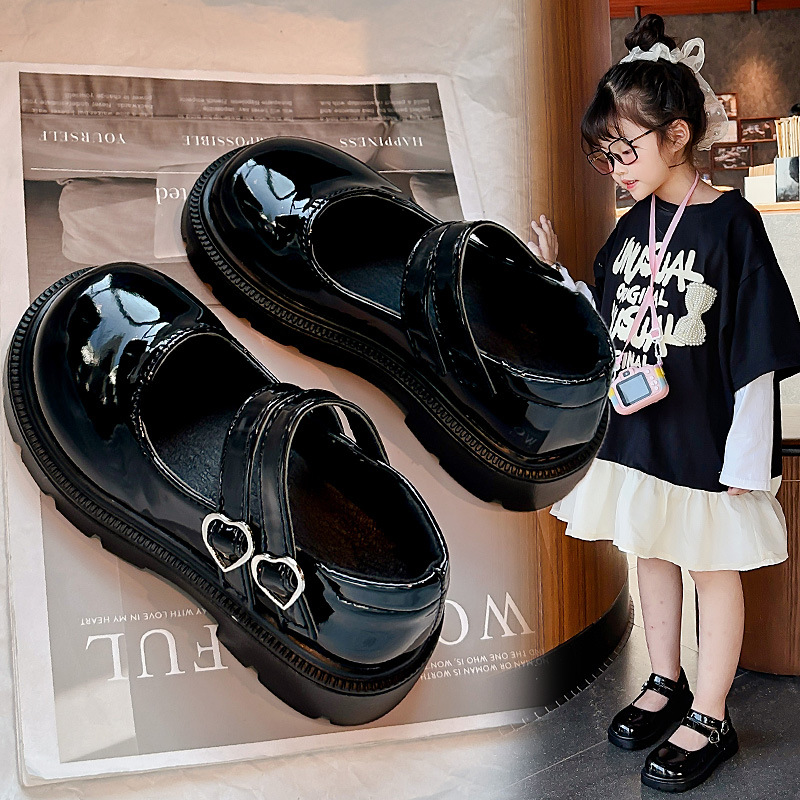 Zapatos de cuero para niñas 2025 primavera y otoño nuevos zapatos de rendimiento negro para niños zapatos princesa de estilo extranjero zapatos de moda para niños grandes image 1
