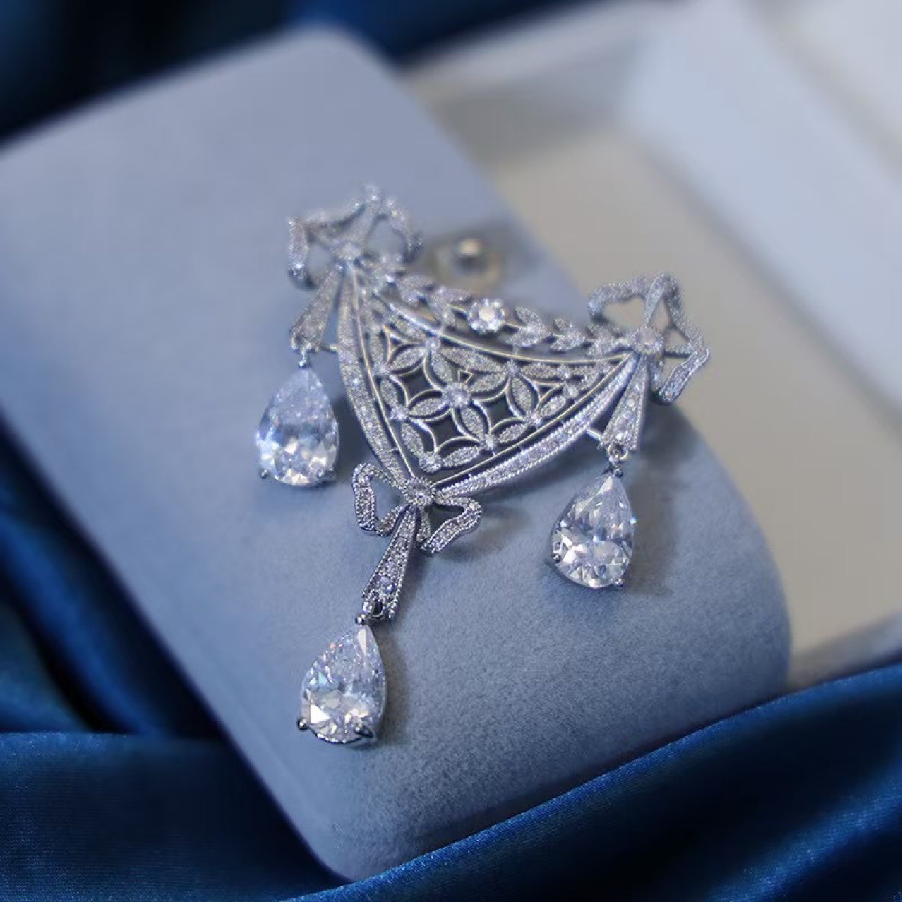 French Style Luxury Western Style Retro Court Style Corsage Fashion Personalized Pendant Pin Exquisite National Fashion Brooch