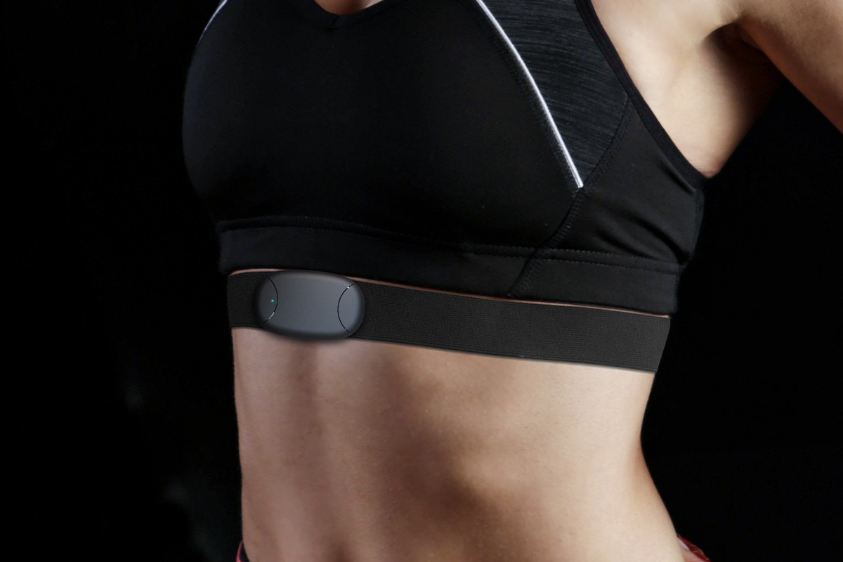 CL820W 人物佩戴.jpg