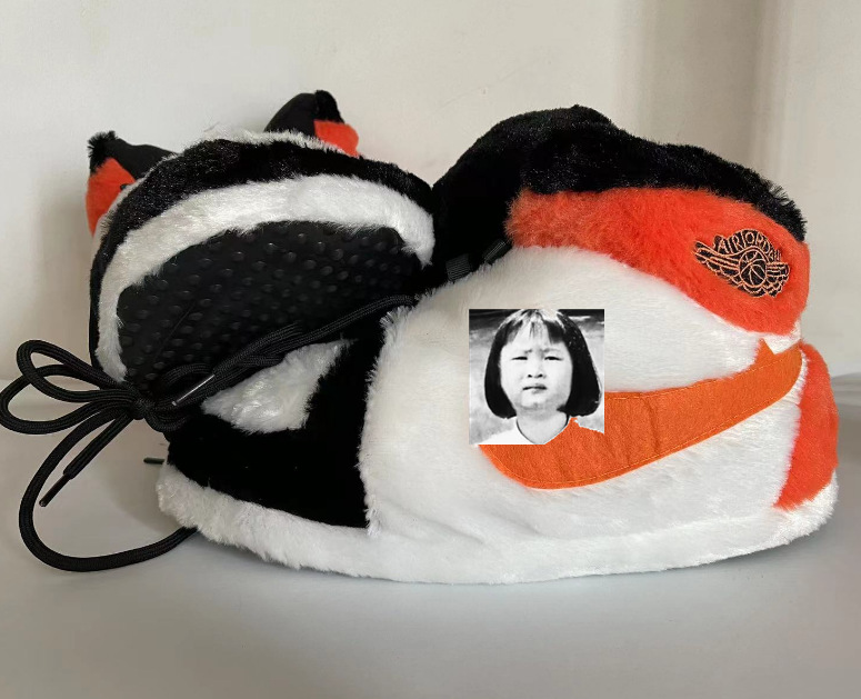 Tiktok mismo estilo parodia zapatos de grasa Coco pareja Zapatillas de algodón volver al futuro casa piso Kang hebilla 1 zapatos de algodón