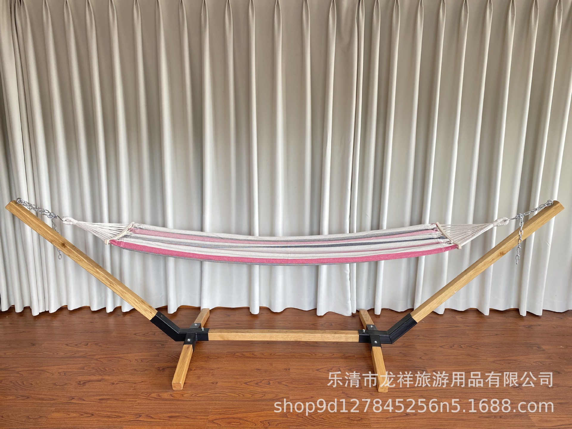 200*100cm 빨간색, 흰색 및 검정색 얇은 스트립