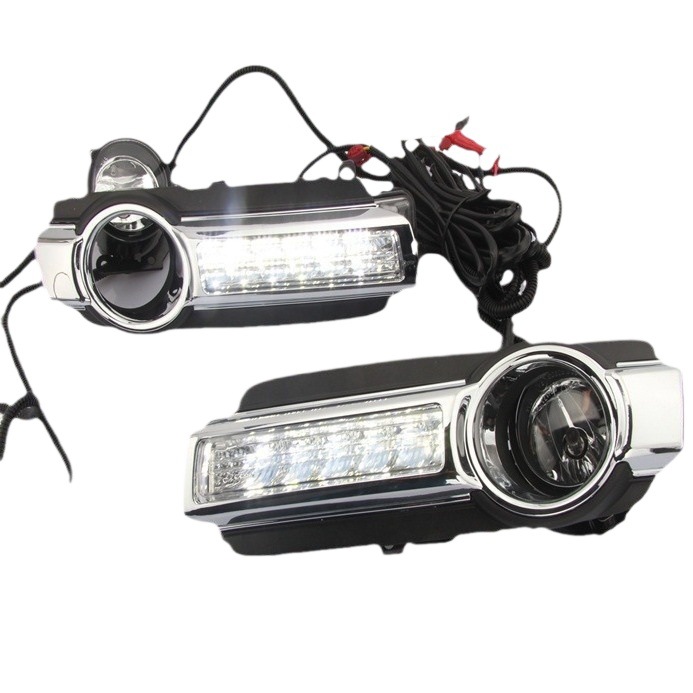 Adecuado para 16-17 Mitsubishi Pajero Luz de marcha diurna V93 V97 Luz de marcha diurna
