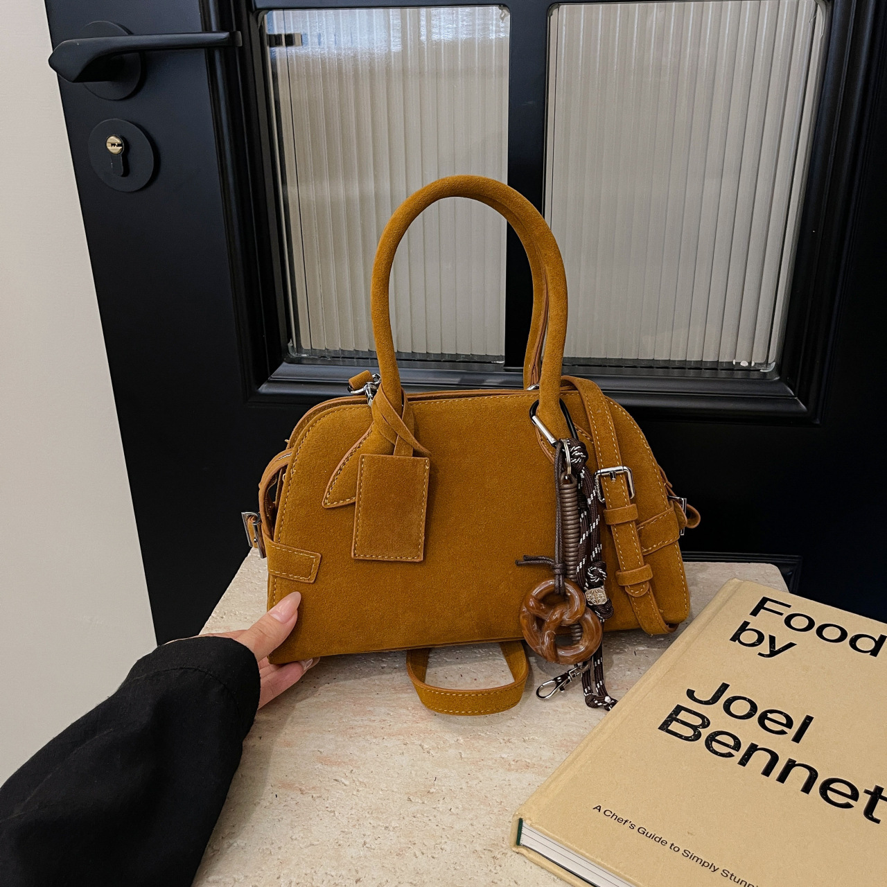 빈티지 프로스트 핸드백 2024 새로운 하이 엔드 크로스 보더 행 대용량 틈새 간단한 어깨 크로스 바디 백