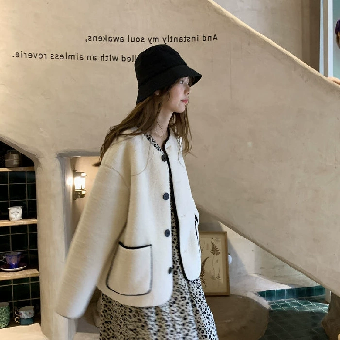 Плащевка- Velvet короткая куртка сезона Demi- Velvet Short Jacket, стиль Chanel, свободный крой для подростков, размеры S–3XL