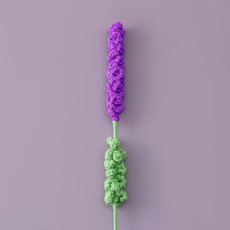 教師の日のプレゼントヒマワリの毛糸の花の手作りの毛糸のメリヤスは花の教師の日の花束の完成品をシミュレーションします。|undefined