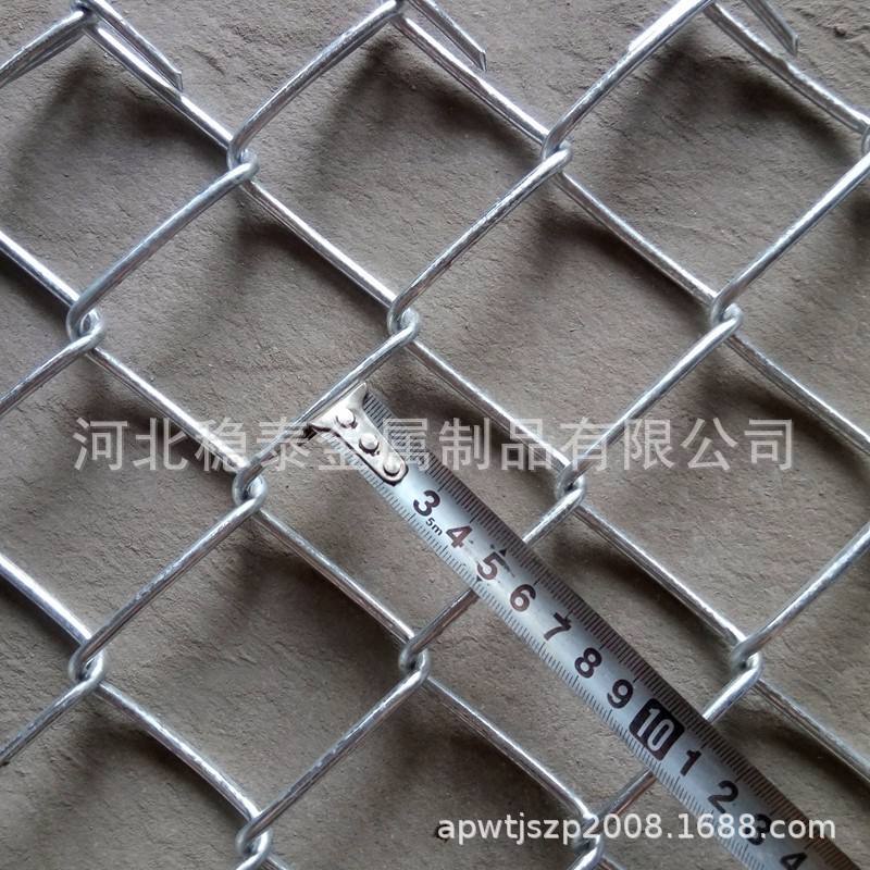 厂家生产出口内销用镀锌勾花网，包塑勾花网、菱形孔