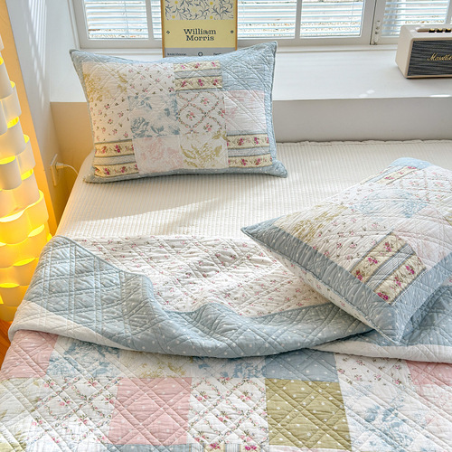 Pure cotton air-conditioning quilt for all seasons quilted quilt bed cover thickened bed sheet wholesale double cotton three-piece set washable