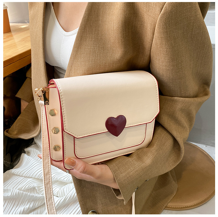 448g Weight Magnetic Buckle Closure Type Single Shoulder Strap Strap Type Crossbody Bag Bags Type Shopping Occasion Pu Leather Material Solid Color Pattern All Seasons Season Women's Gender Streetwear Style Square Shape Medium Size Women's Medium Pu Leather Heart Shape Solid Color Streetwear Square Magnetic Buckle Crossbody Bag 4