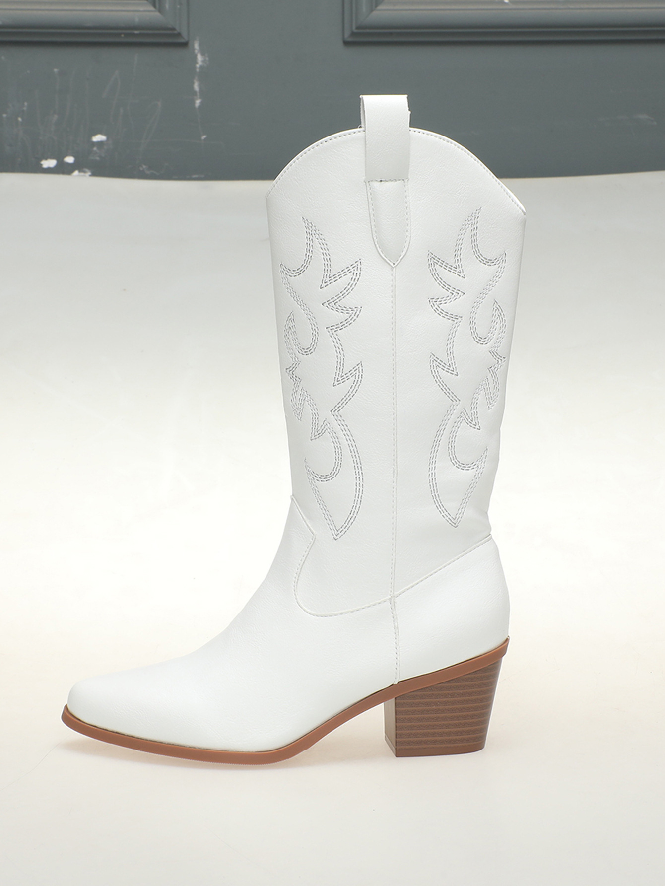 Plus size thigh-high boots Women's chunky heels Pointed high boots High heel boots White Western cowboy rider boots_voghion.com