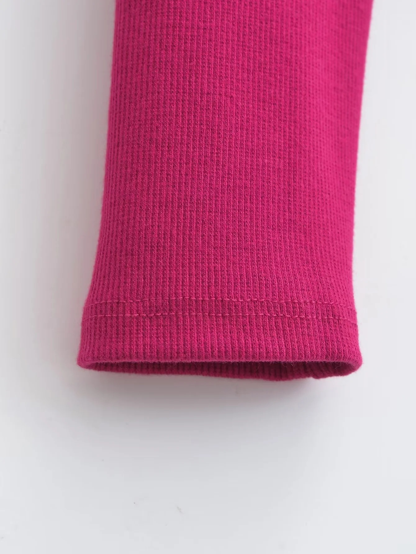 Stickad damtopp med lång ärm och fiskbensmönster slim fit_voghion.com