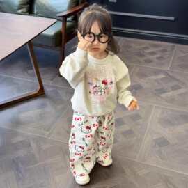 韩系童装女童秋季卫衣套装2026甜美可爱印花上衣宝宝洋气直筒长裤