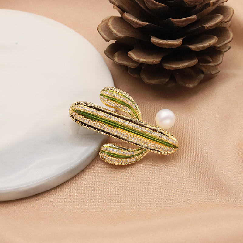Natural de agua dulce perla broche personalidad femenina accesorios ropa temperamento cactus ramillete joyería 18K oro real galvanoplastia image 3