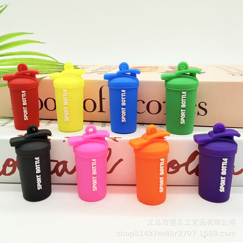 Creative Soft Rubber Mini Simulation Fitness Water Bottle Shaker Cup Keychain Pendant Accessories Gym Small Gifts Wholesale