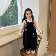 女宝宝韩系碎花灯芯绒背带裤冬季25新款女童洋气百搭连体长裤子潮