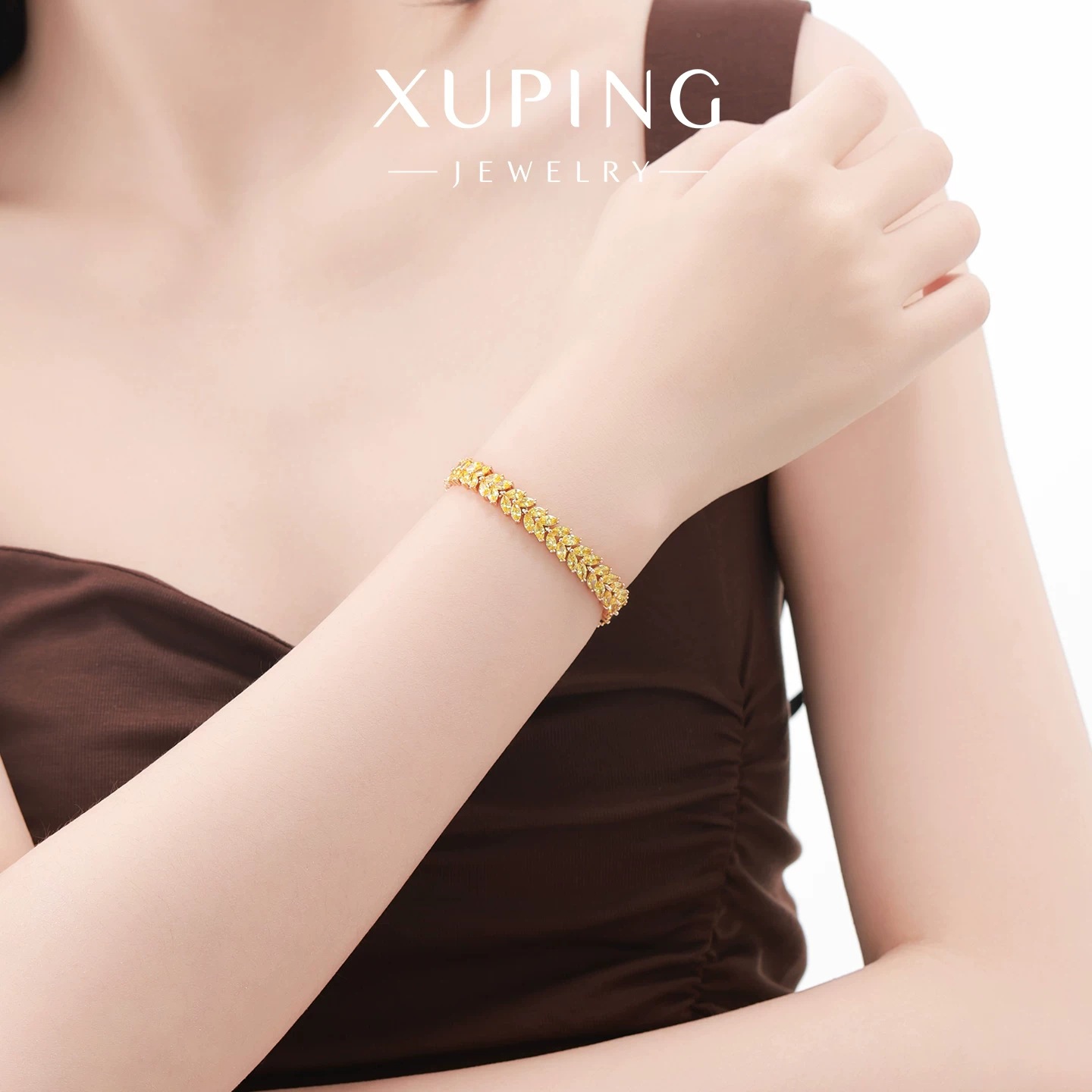 Xuping ligero lujoso nicho de diseño sensación de pulsera de oreja de trigo para mujeres gemas artificiales serie de joyas de moda elegante