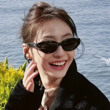 2025新款复古猫眼墨镜女高级感小框欧美街拍辣妹小脸太阳眼镜
