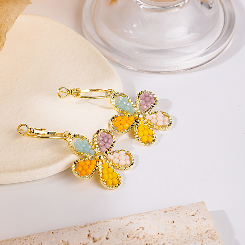 Fashion Simple Crystal Flowers Earrings Retro Beaded Three-dimensional Ear Clip display picture 5