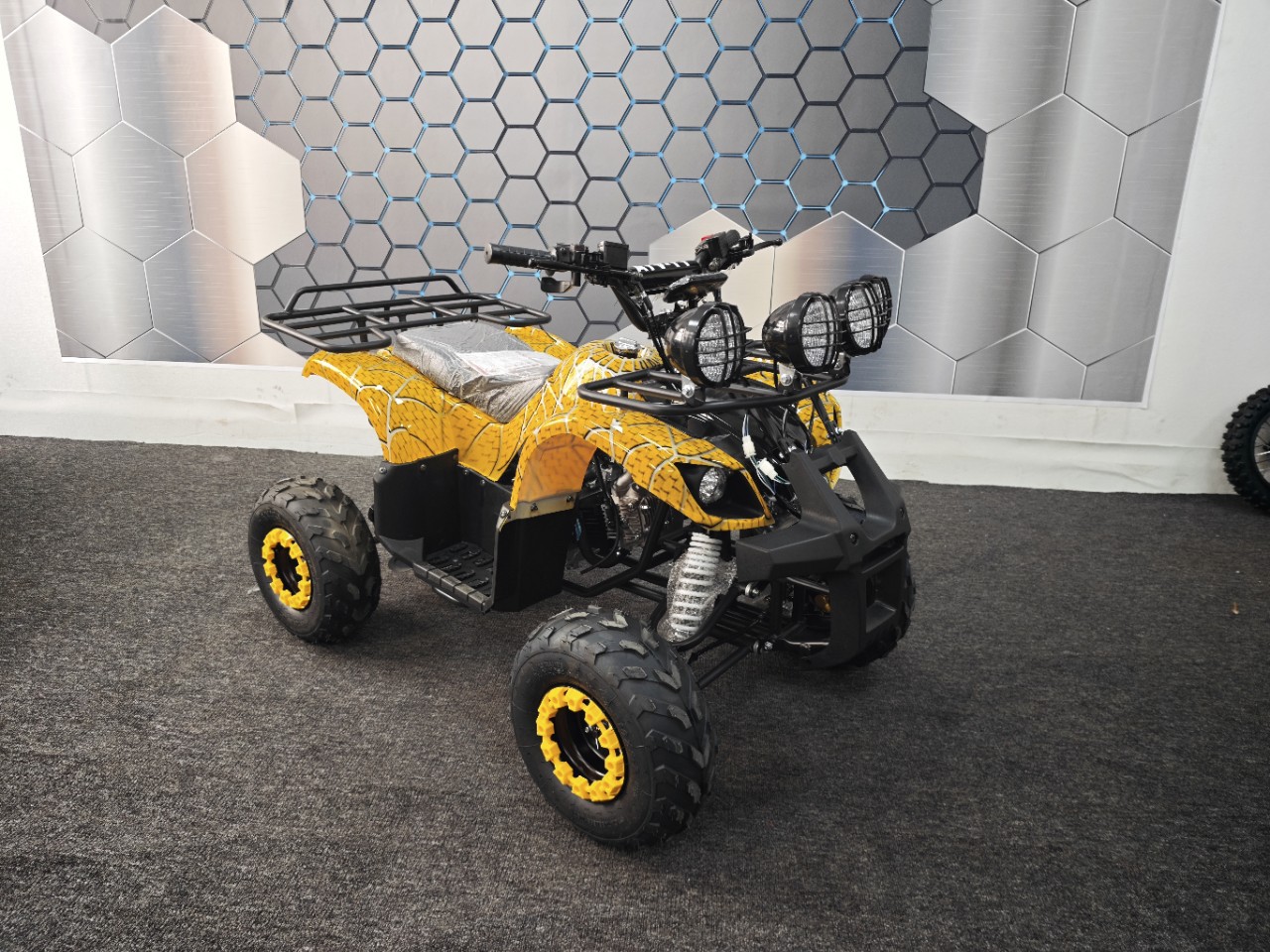 Four-Wheel Off-Road Mini Bull Atv 125Cc Gasoline Model for Adults and Children for Venue Rental