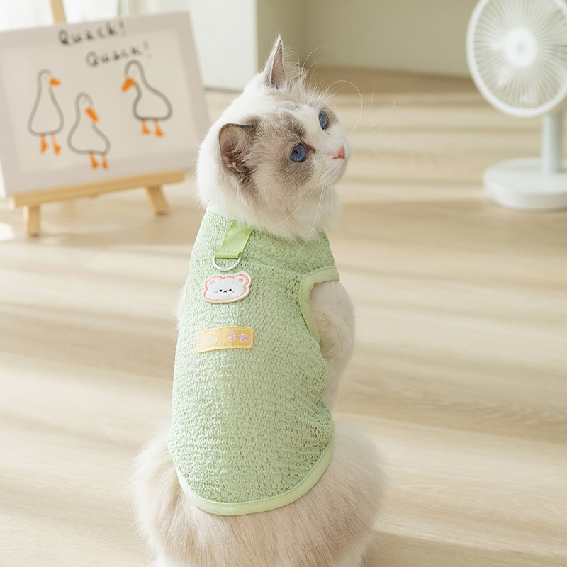 Gato primavera y verano lindo estilo coreano hueco y transpirable oso parche chaleco de tracción perro peluche mascota gato ropa