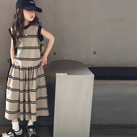 女童夏季套装儿童时髦洋气夏装女孩大童无袖背心宽松阔腿裤两件套