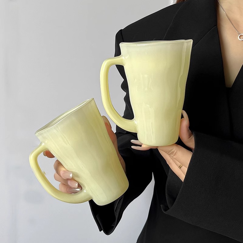 Ins-style Yuhuang Corrugated Glass with Handle for Women High-value Household Personalized Coffee Cup Juice Cup