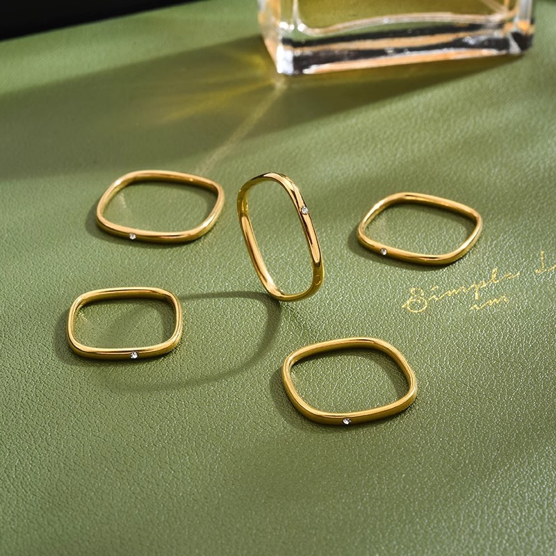 Small square ring Zhou family same style ring female European and American cold wind plain ring zircon small red book square wedding ring