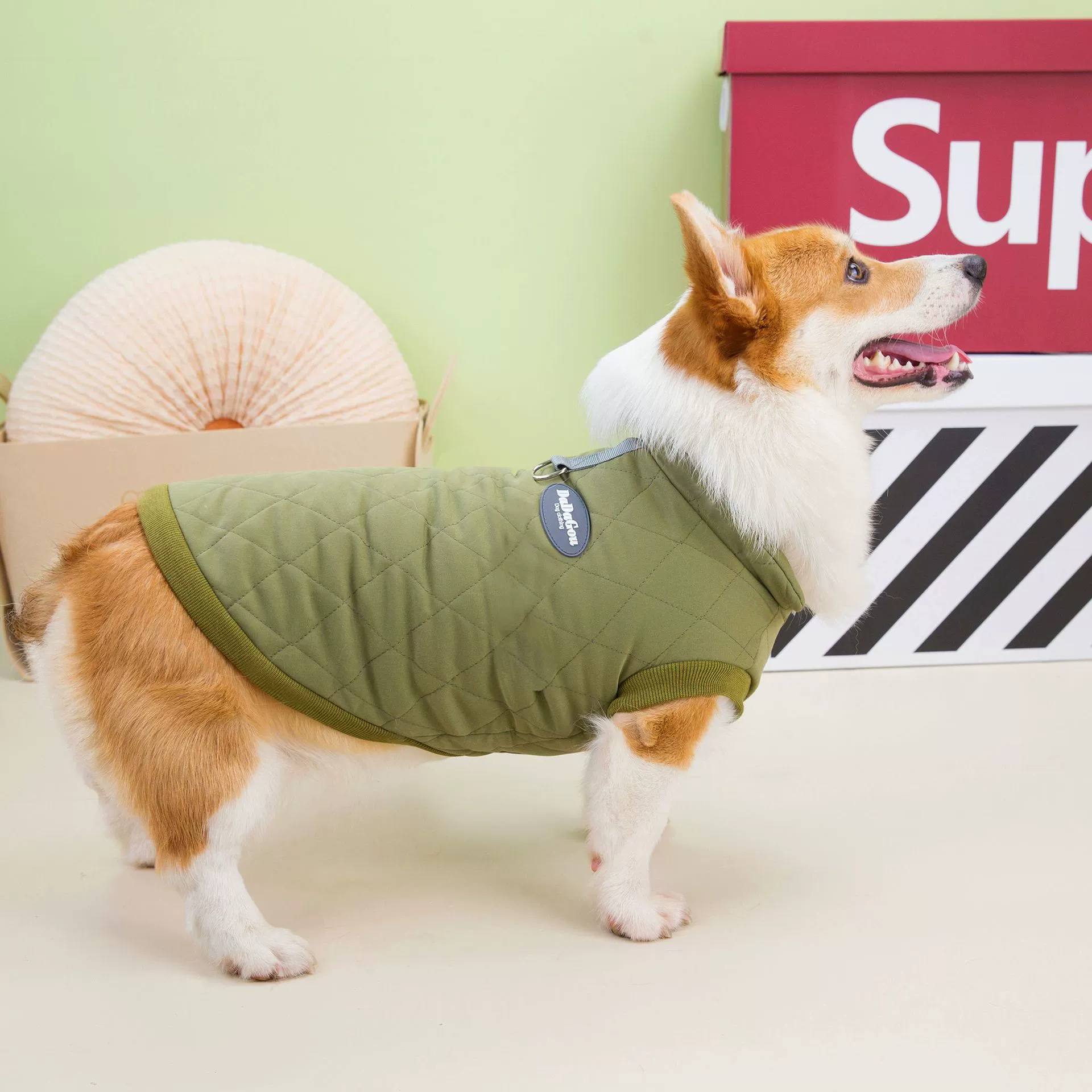 Колбаса корги, одежда для больших собак, осень и зима, новая одежда для домашних животных с короткими ногами, 23 пальто с хлопковой подкладкой из ромба корги