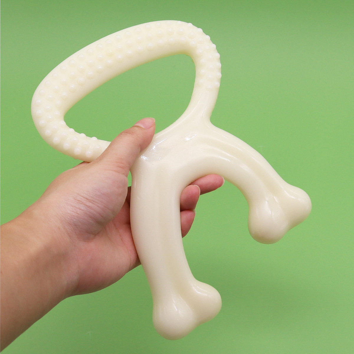 Los juguetes para mascotas no son malos para morder