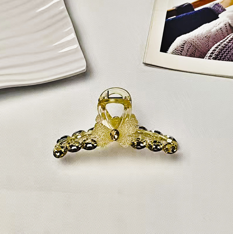 女性のためのハイエンドアクリルラブレターグリッパー 2025 新しいハイエンド後頭部大型サメヘアピン帽子|undefined