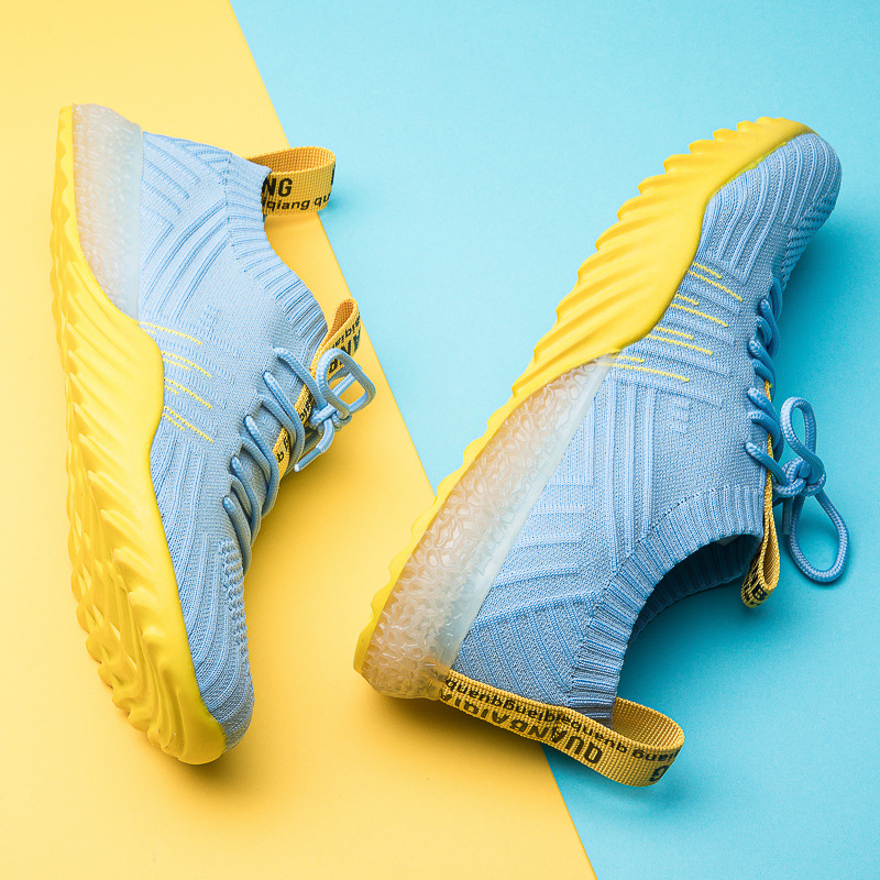 Internet Celebrity zapatilla de deporte de las mujeres 2020 nuevo verano malla transpirable volando tejido Coco zapatos de las mujeres nuevos zapatos casuales de las mujeres de la moda