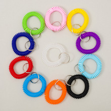 弹簧绳钥匙防丢手圈可自动伸缩塑胶弹簧QQ圈弹簧手环工厂供应