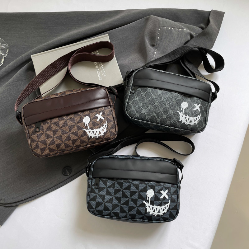 2025 Autumn New Fashion Casual Personalized Casual Retro Trend Lightweight Wide Shoulder Strap Plaid Shoulder Messenger Bag 2025 Autumn New Fashion Casual Personalized Casual Retro Trend Lightweight Wide Shoulder Strap Plaid Shoulder Messenger Bag