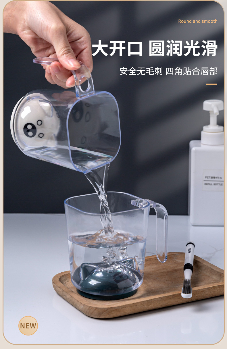 立体可爱猪漱口杯_06.jpg