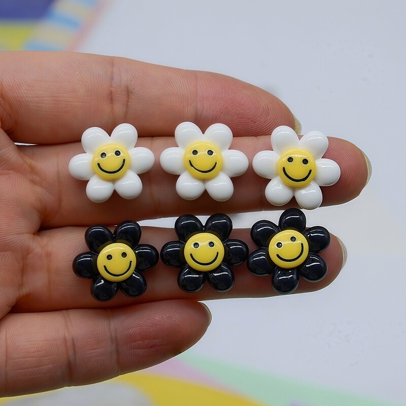 Cartoon Smiling Face Resin Jewelry Accessories Buttons Cardigan Tops Cartoon Cute Smiling Face Flower Decorative Button Accessories