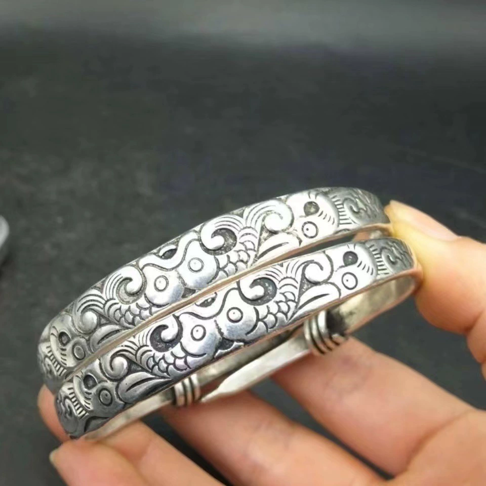 Retro ethnic silver bracelet, vintage Miao/Tibetan style, handcrafted motifs, 40 g
